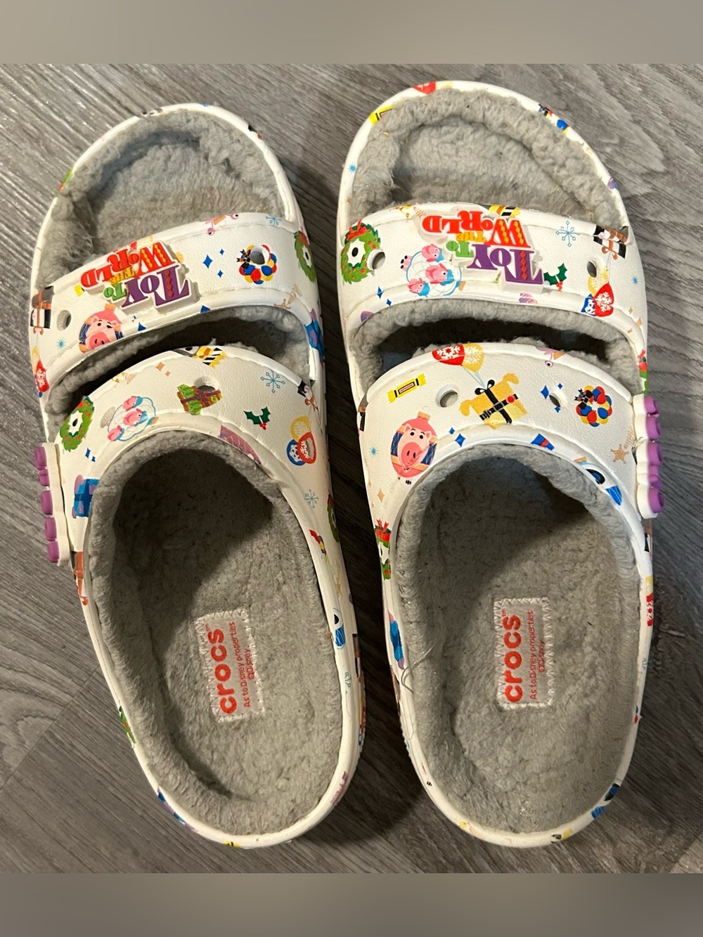 CROCS Womens White Toy Story Toy to World the Fleece-Lined Sandals 7